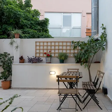 Quattro Domus 4-historical Townhouse Apartment *