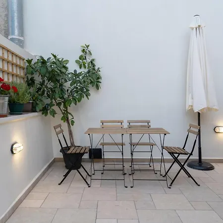 Quattro Domus 4-historical Townhouse