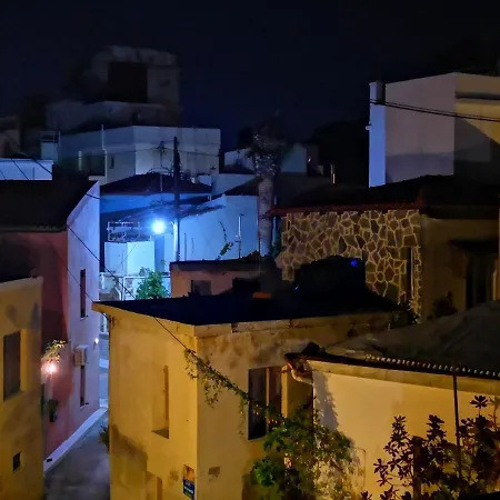 Quattro Domus 4-historical Townhouse * Ираклион